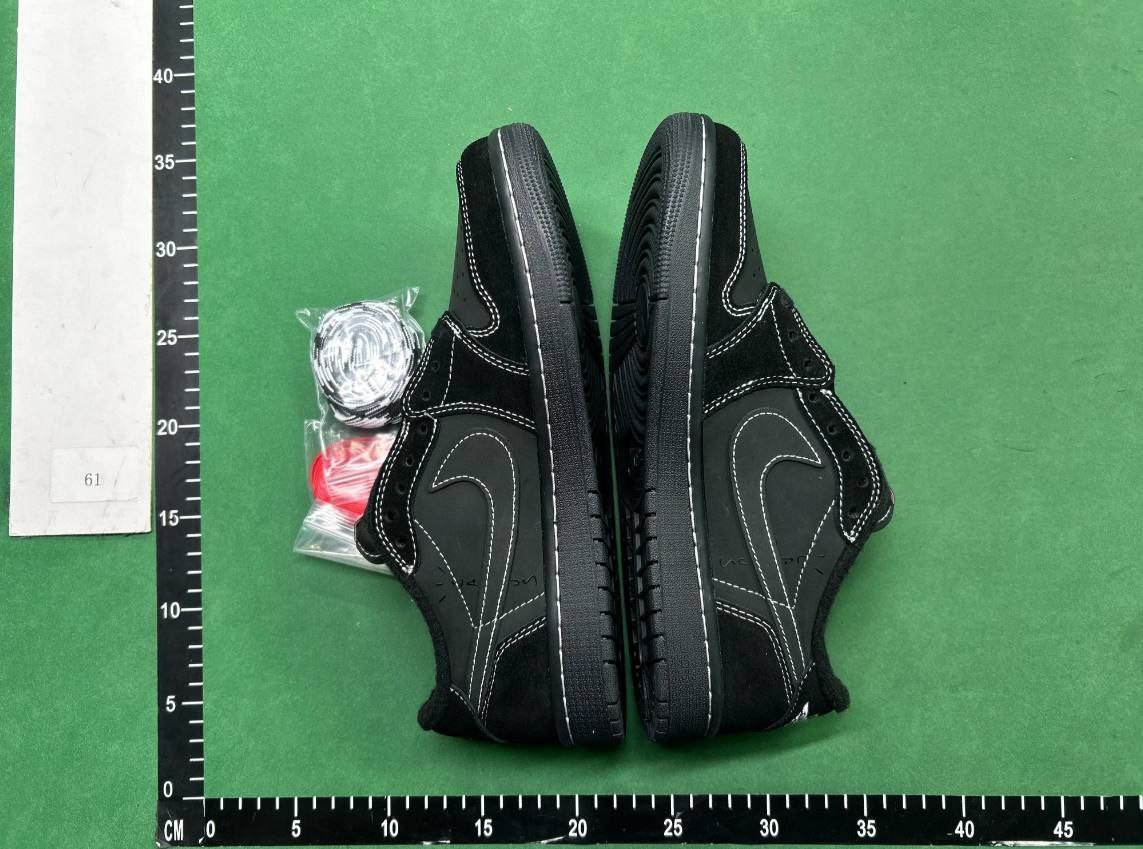 Air Jordan 1 Low x Travis Scott