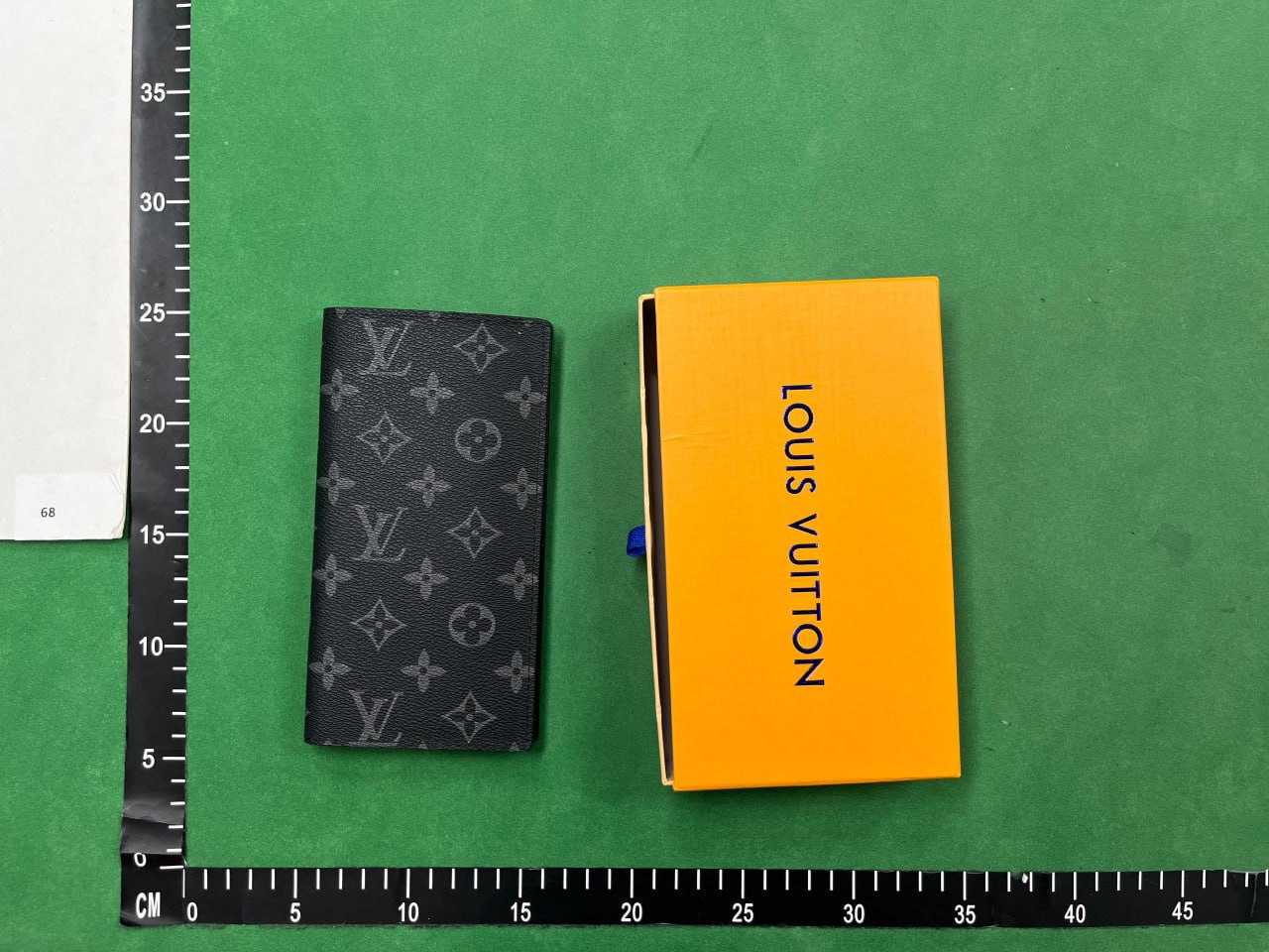  LOUIS VUITTON  wallet 