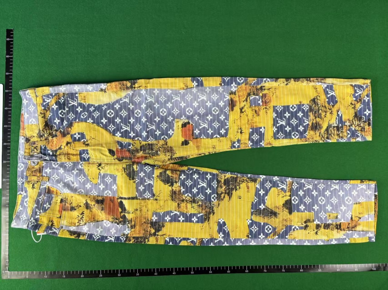 LV Jeans