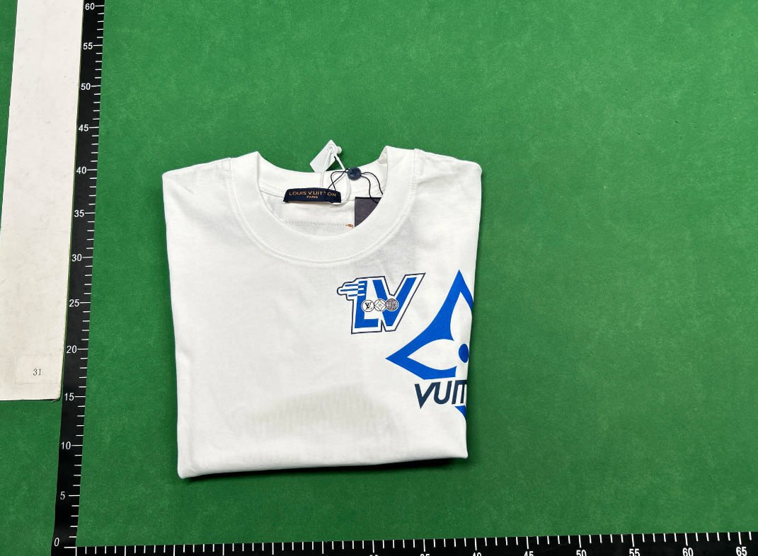   LV T-Shirt