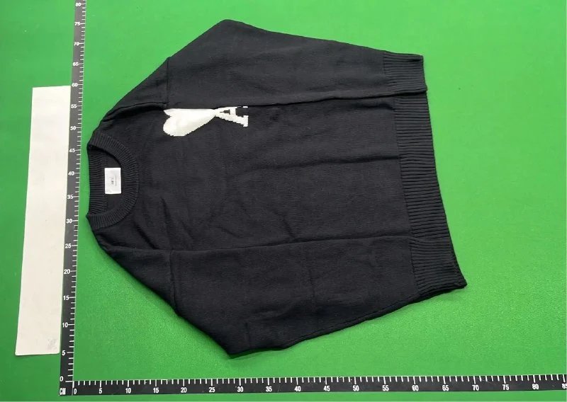 AMI Sweaters（40+ Styles）