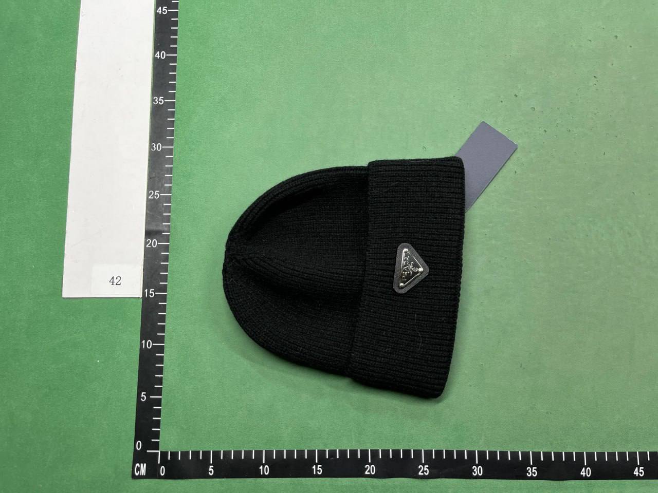 prada Knitted hat