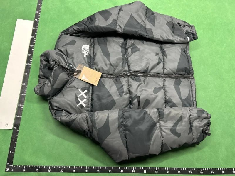 THE NORTH FACE JACKET