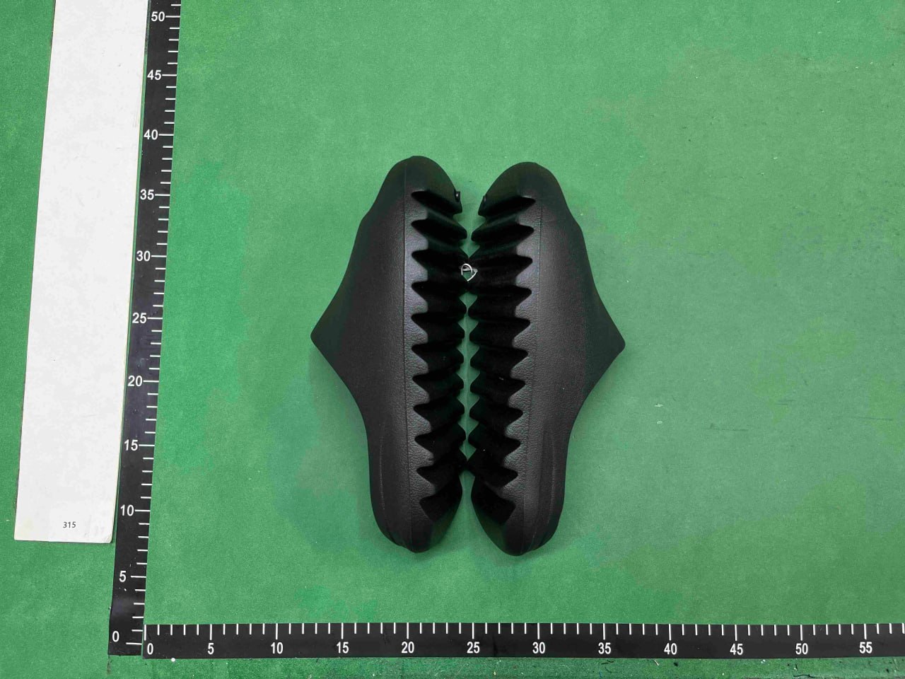 YEEZY Slippers