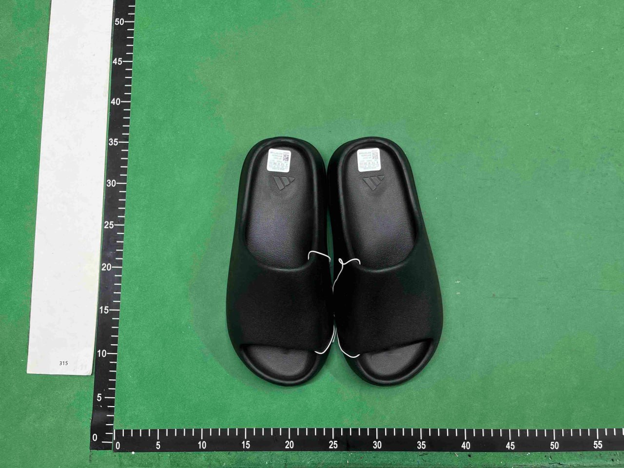 Adidas Yeezy Slide （All color）