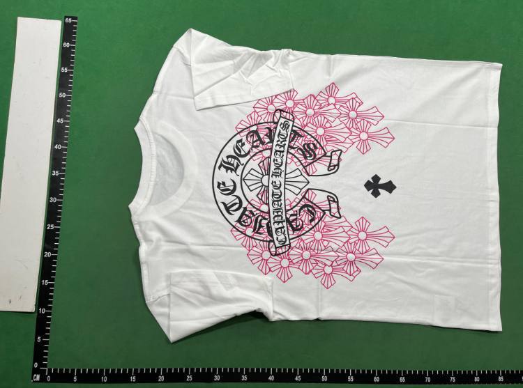 Chrome hearts T-shirt   (36 CP)