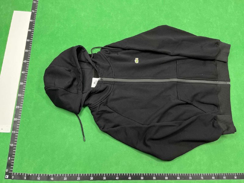  LACOSTE sweatshirt                             
