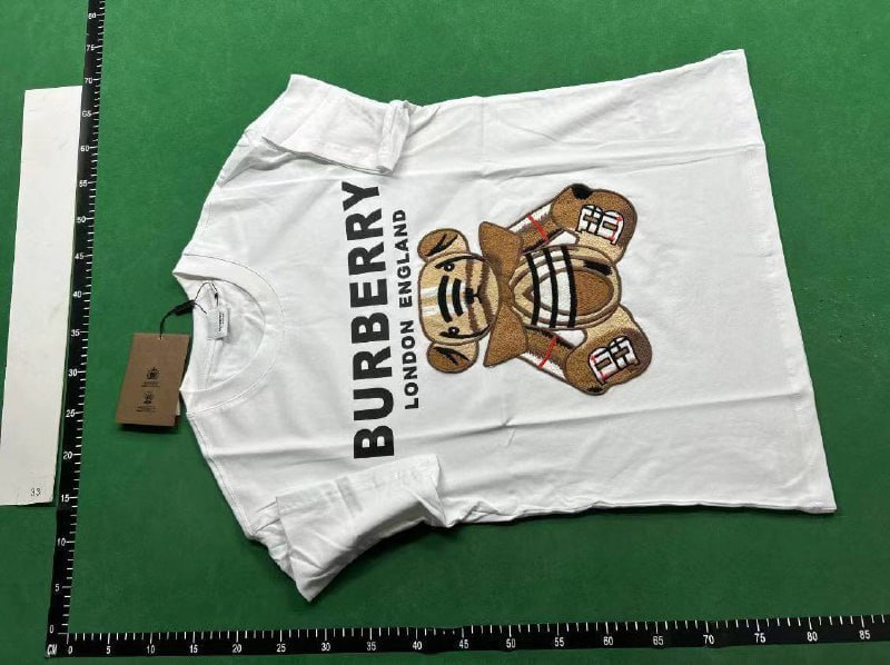 Burberry tee