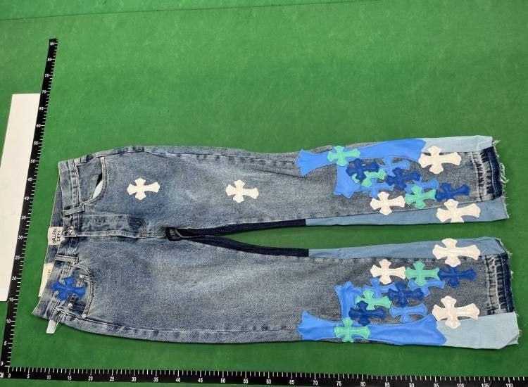 Chrome hearts jeans  (14 CP)