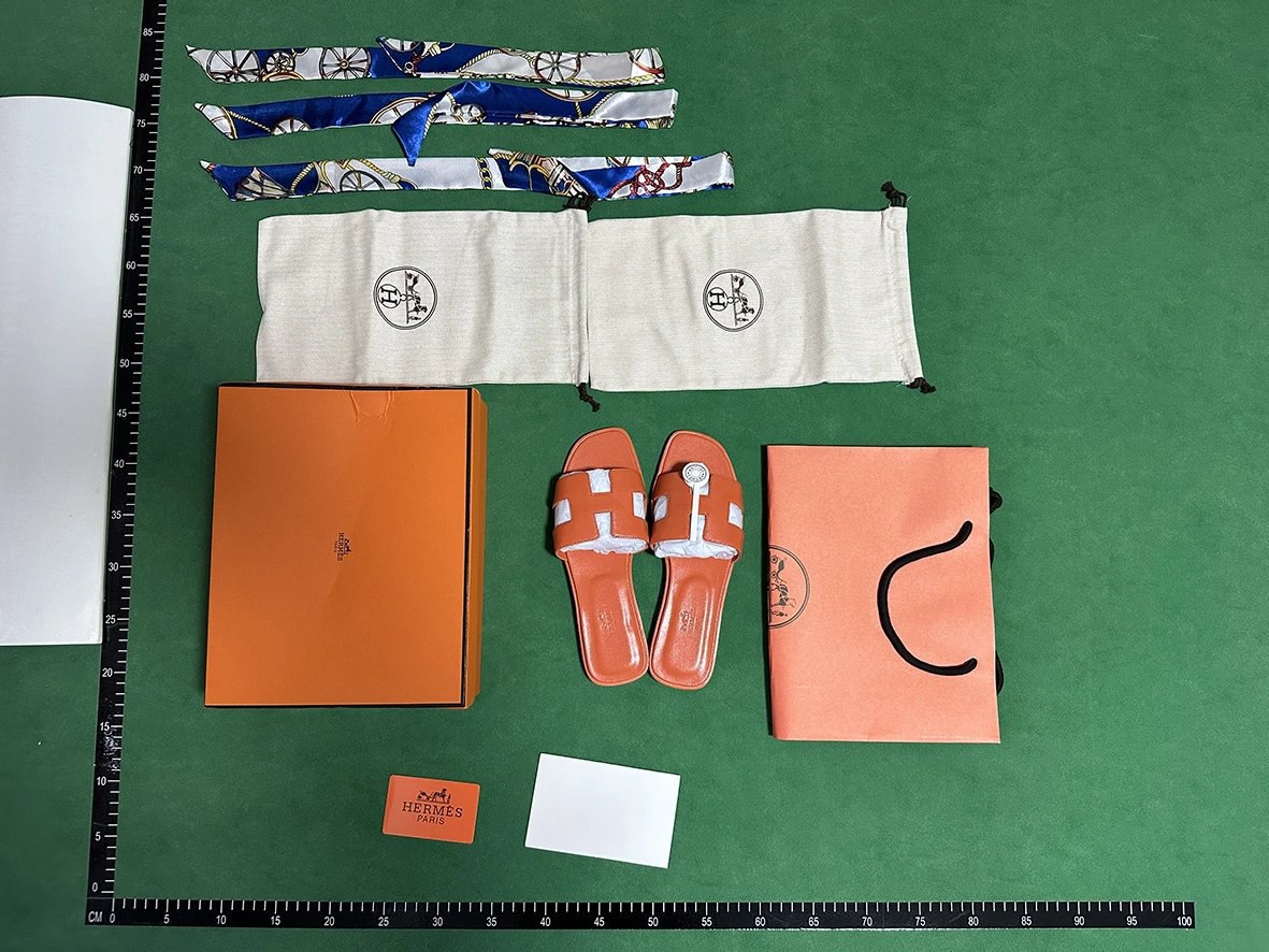 Hermes slippers