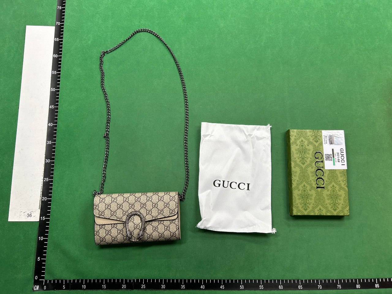 Gucci genuine leather bag