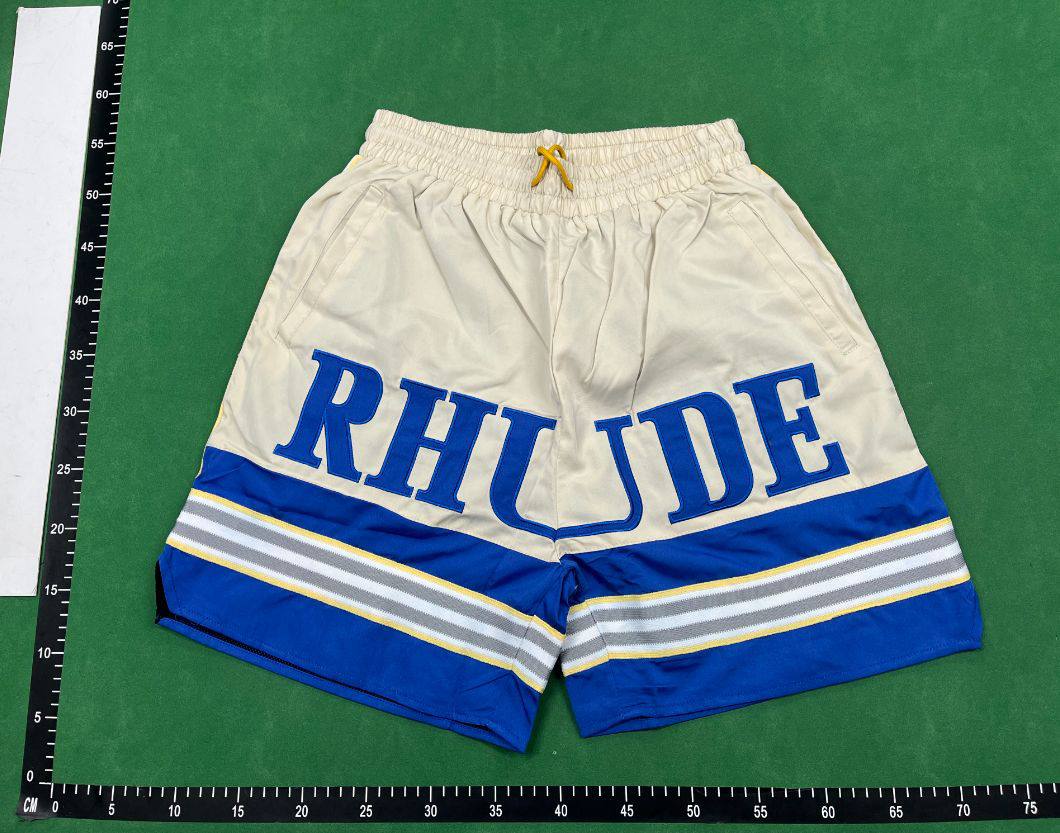  Rhude shorts  (40 CP)