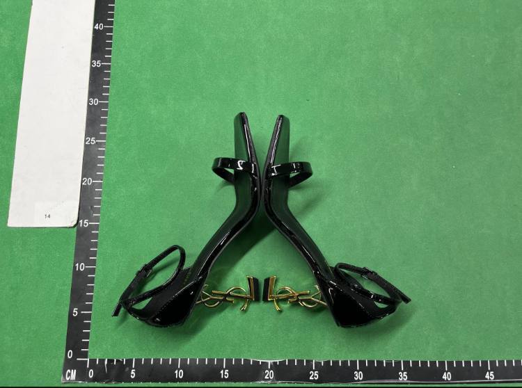 Tacones YSL