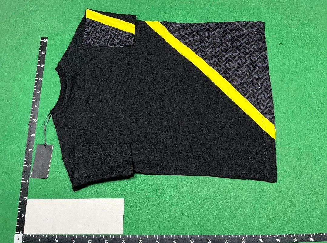  FENDI Tee