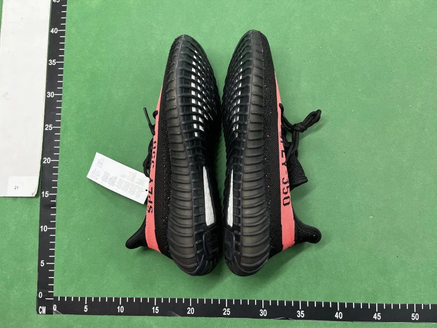  Yeezy Boost 350