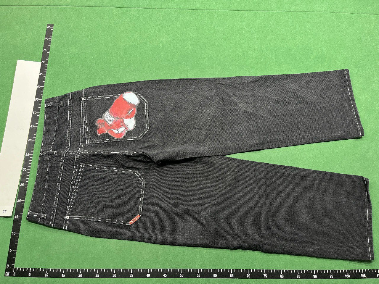 Jnco jeans     (20 CP)