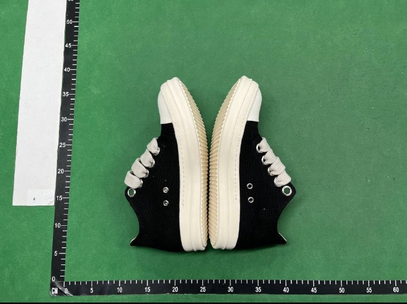 Rick on shoes   (40 CP)