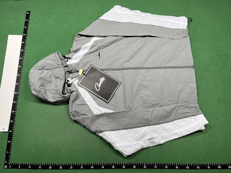 corteiz jacket   (40 CP)