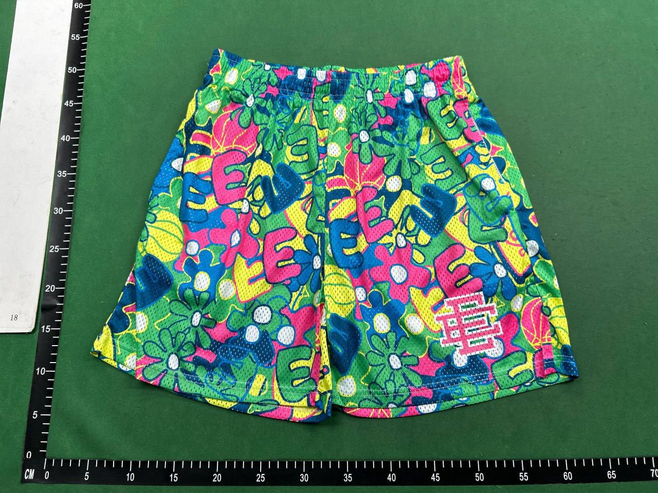  EE Shorts