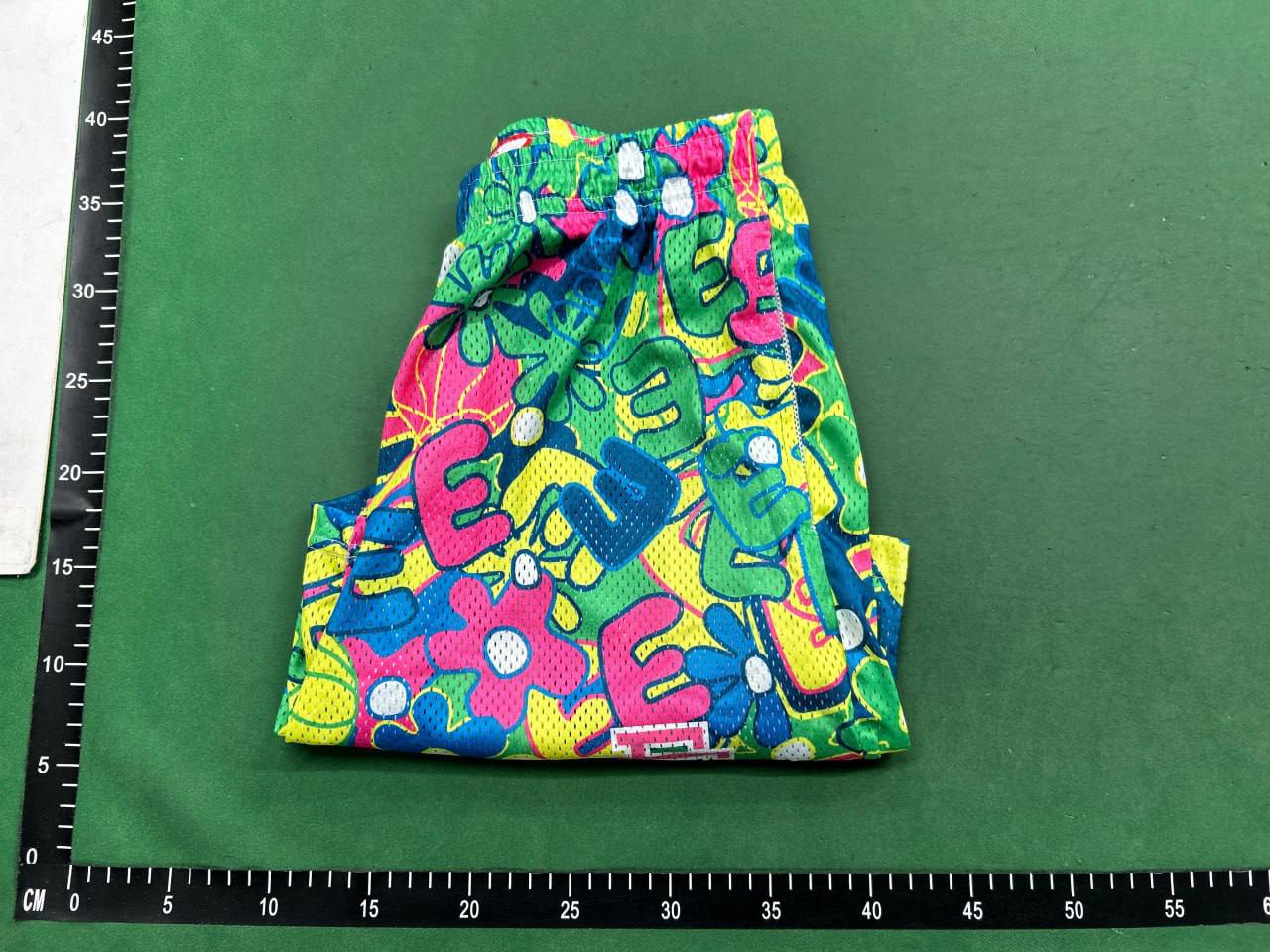  EE Shorts