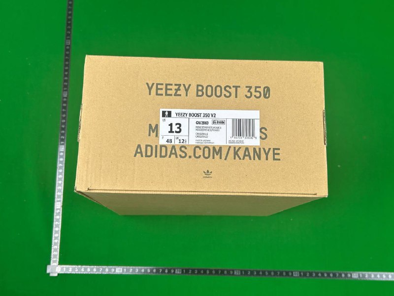 YEEZY 350