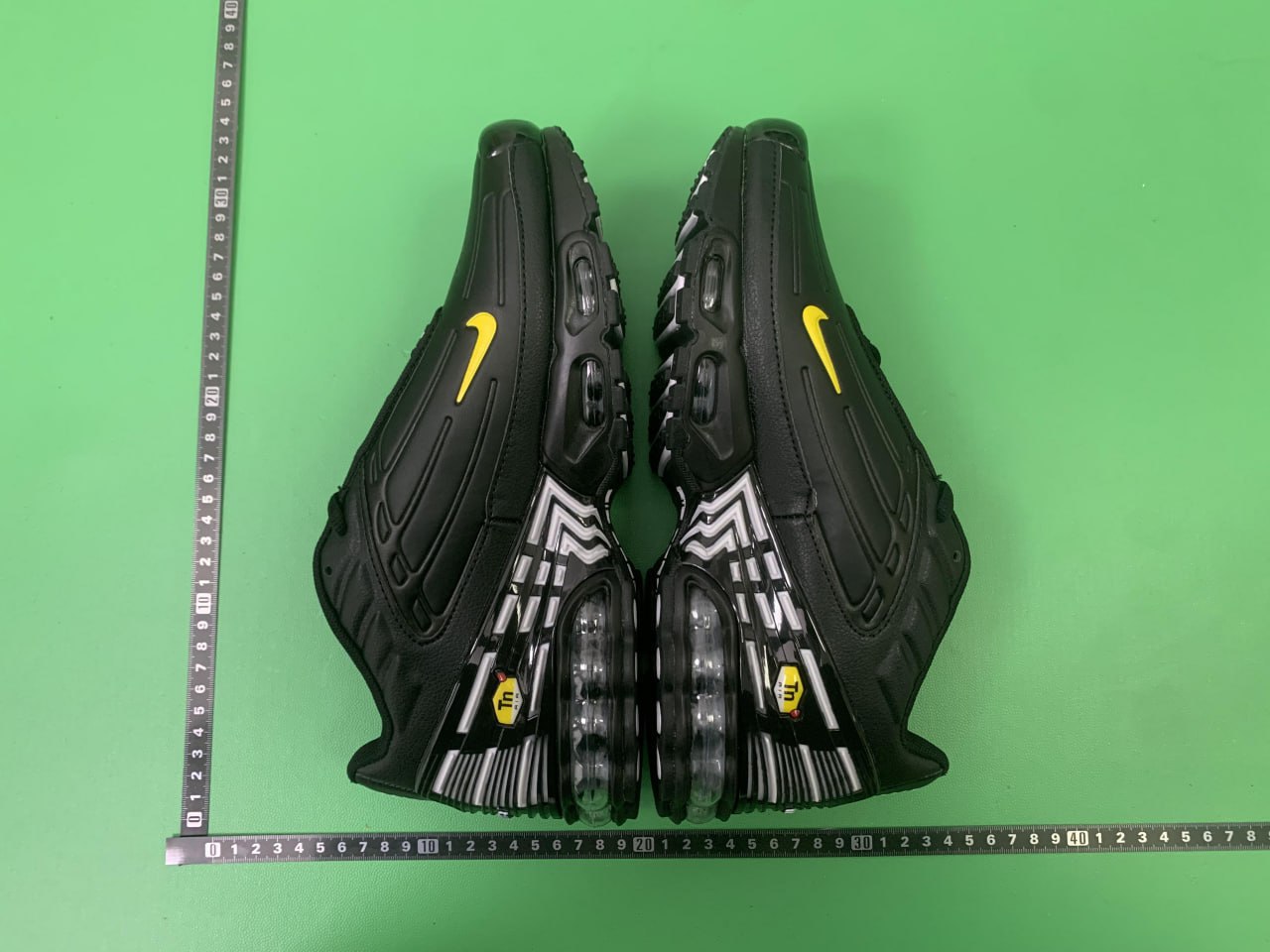   Nike Air Max Plus