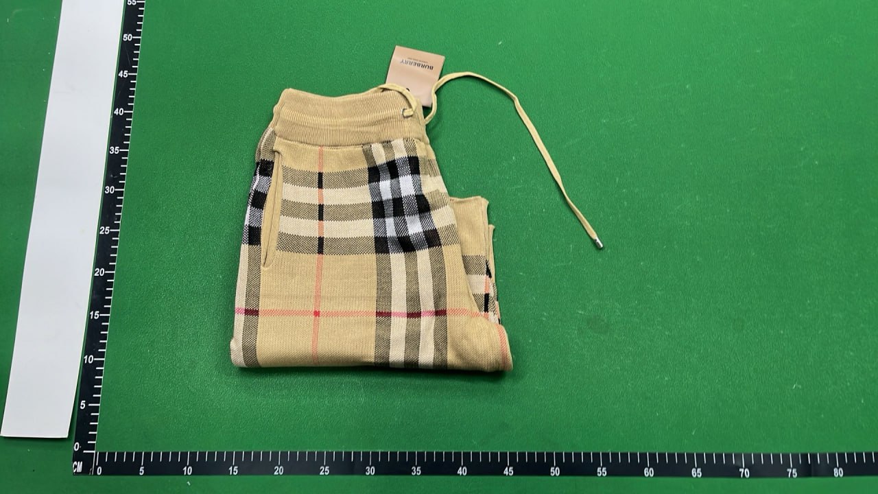  Burberry shorts （35+）