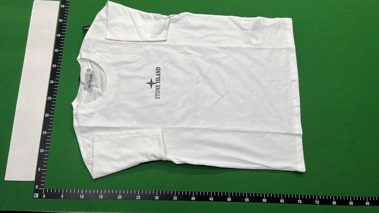 Stone Island T-shirt  (20+)