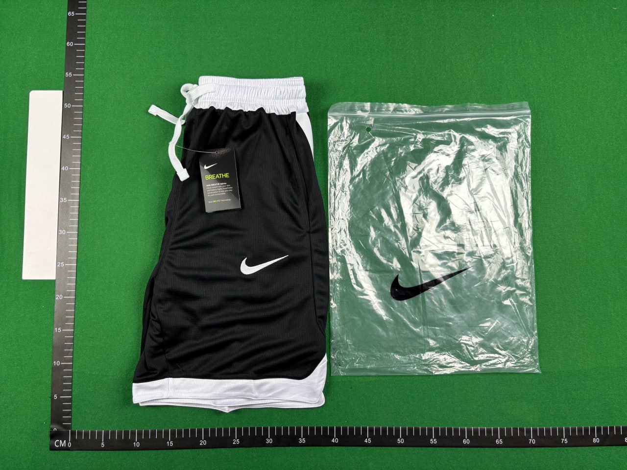  Nike shorts