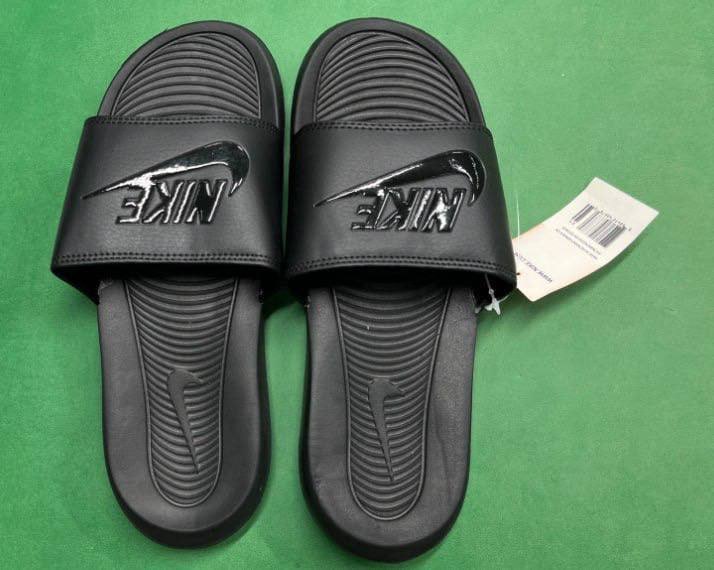 :Nike slippers