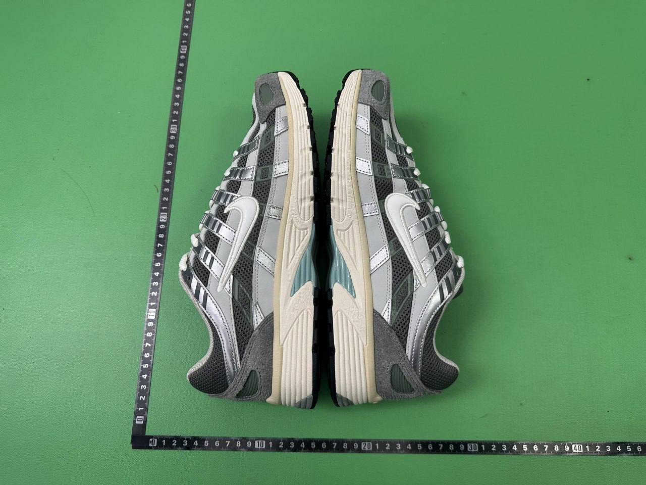  Nike P6000