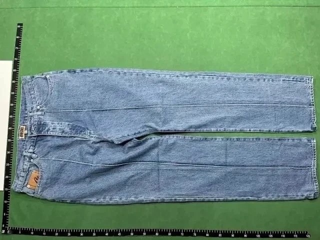  Balenciaga,denim tears, burberry, cortiez, chrome hearts jeans