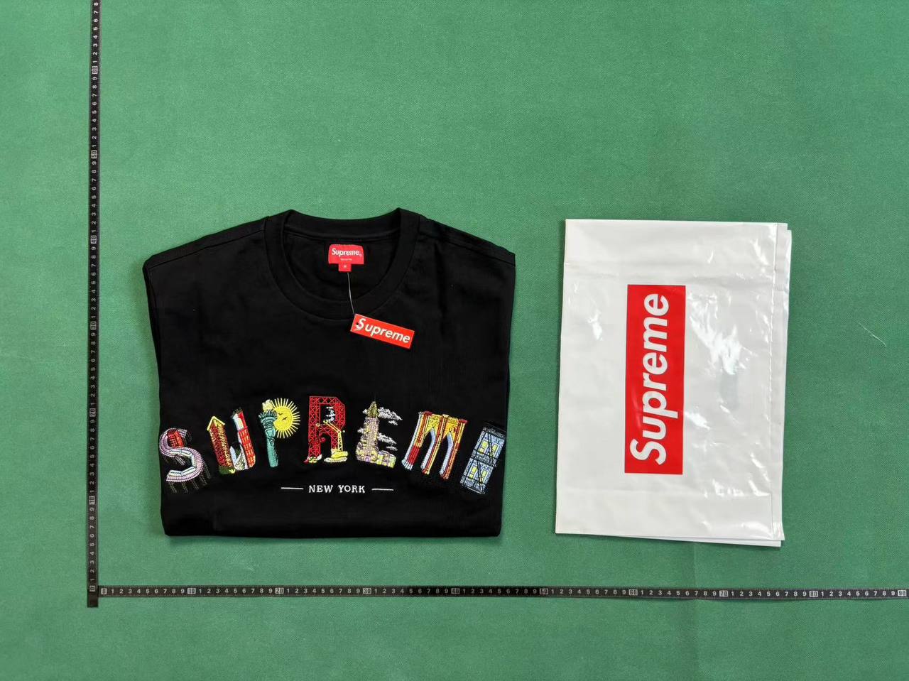  Supreme T-shirts 