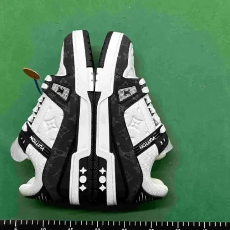  Louis vuitton sneakers LV Trainer