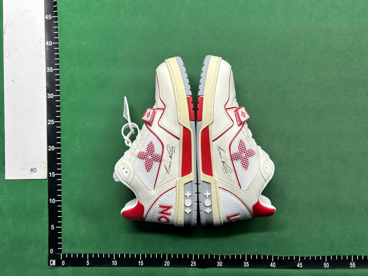  Lv Trail Sneaker