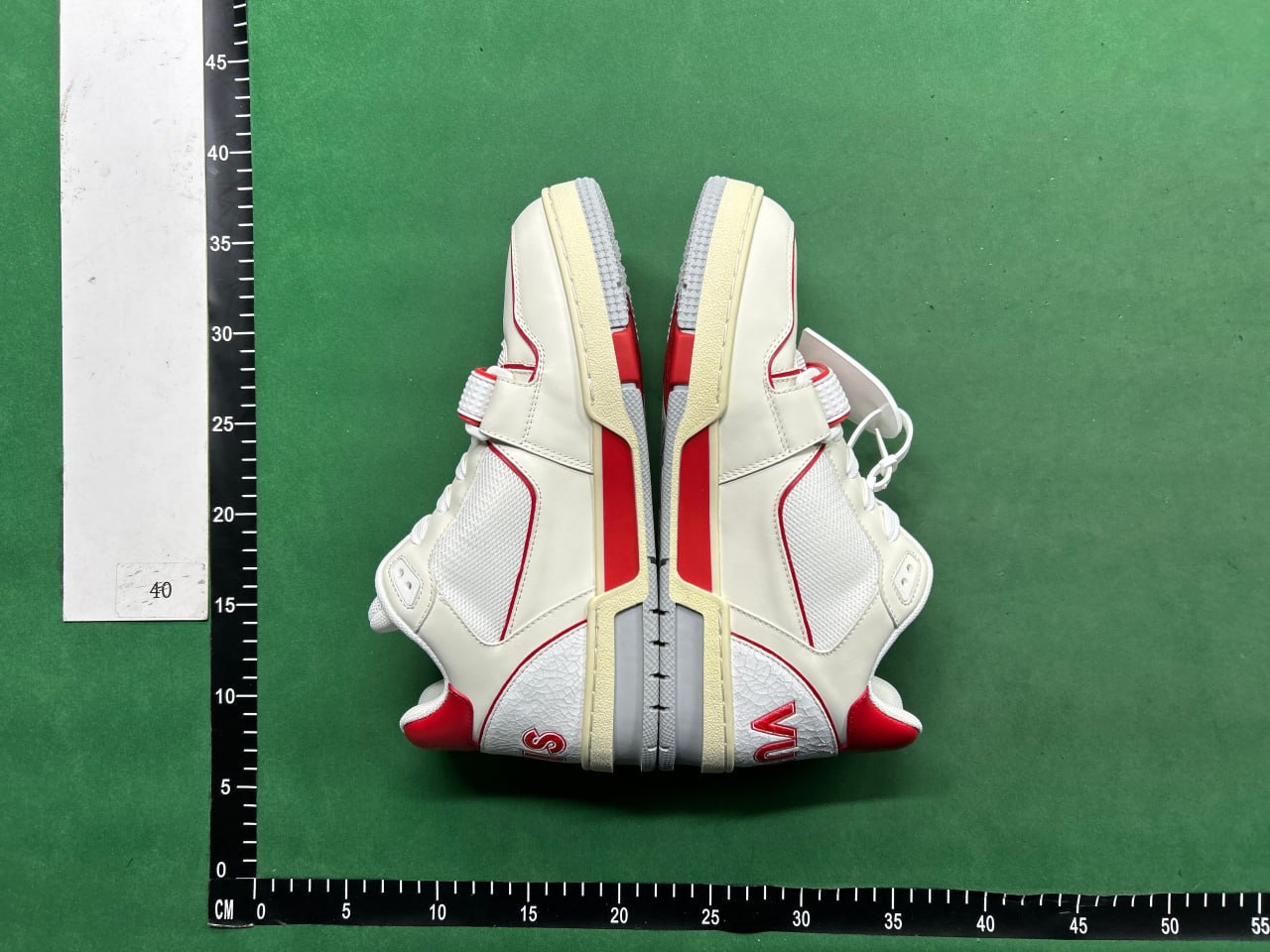 Lv Trail Sneaker