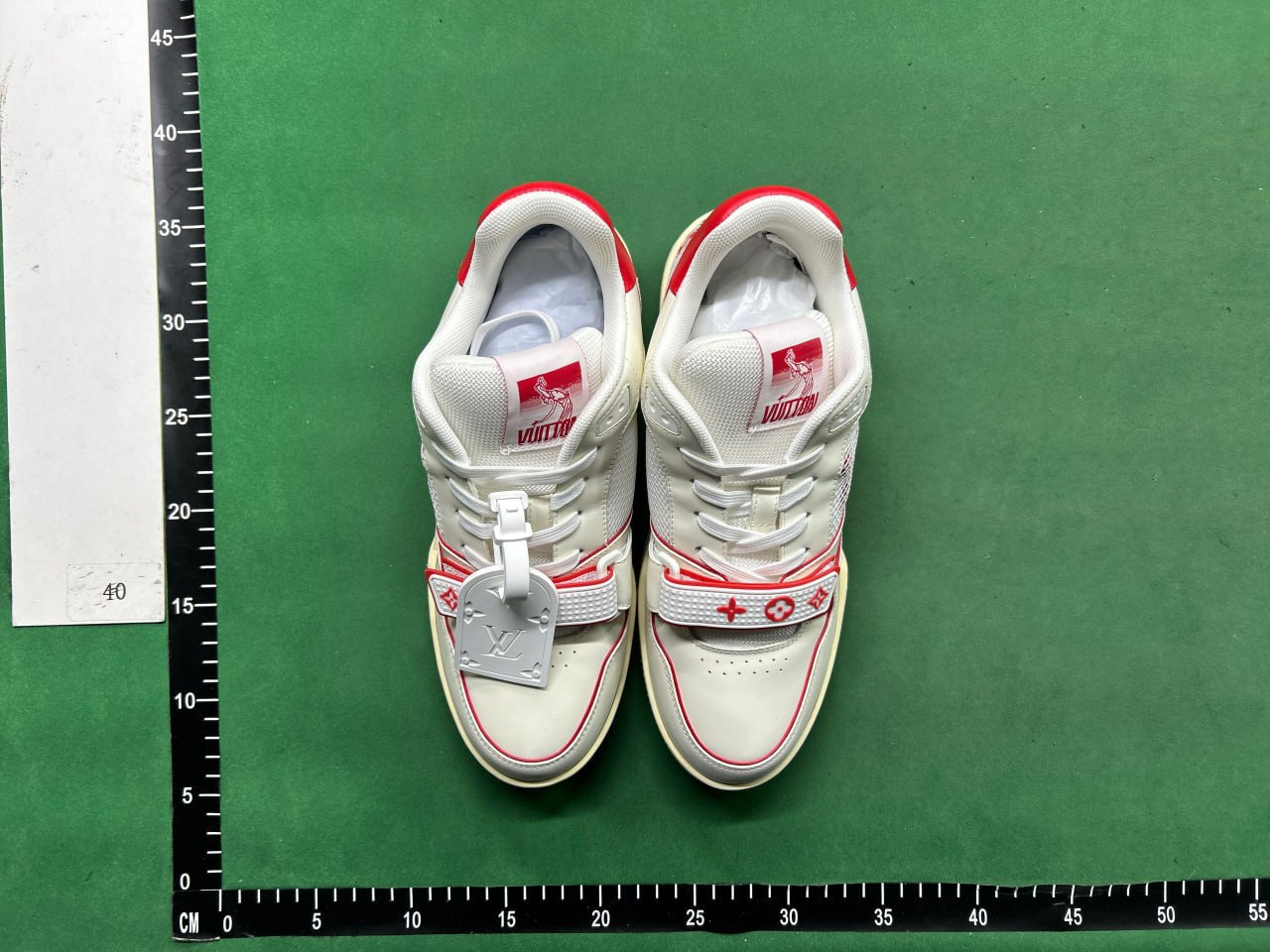  Lv Trail Sneaker