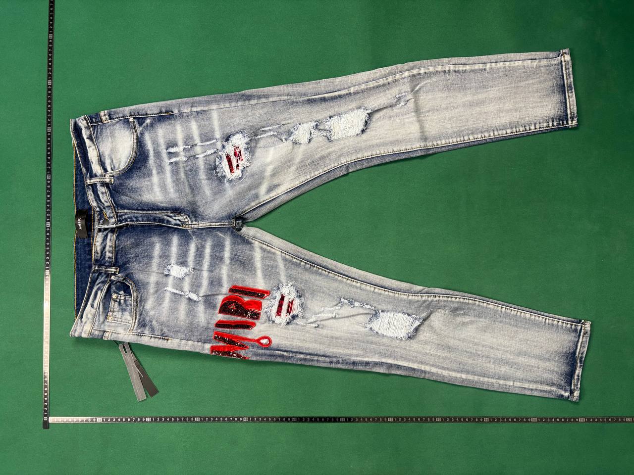  Amiri Jeans