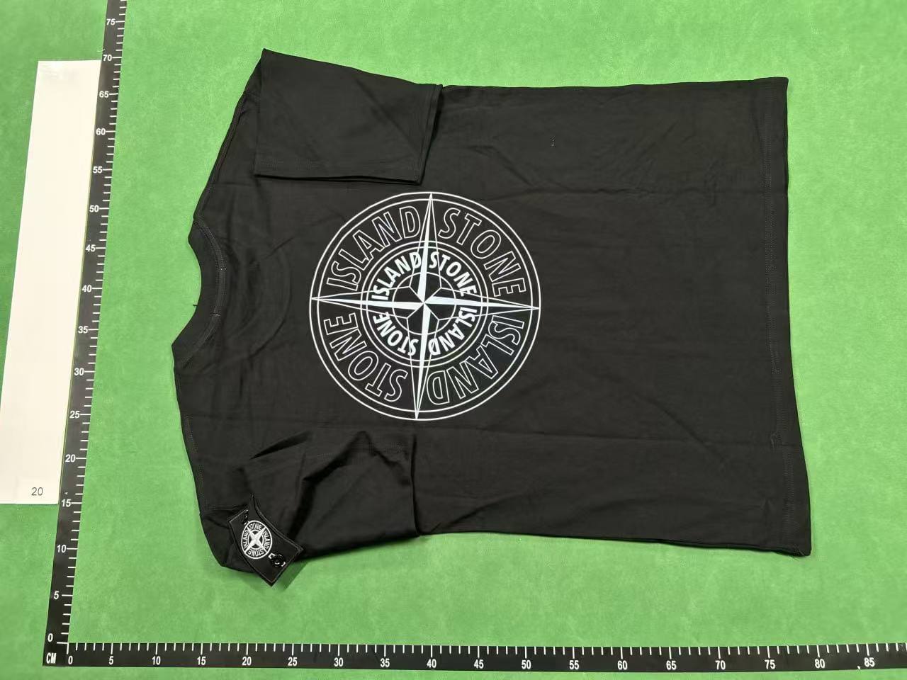 Stone Island t-shirt(30+)