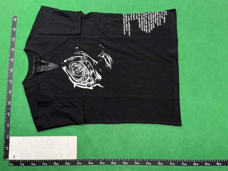 Vlone tee  (40 CP)