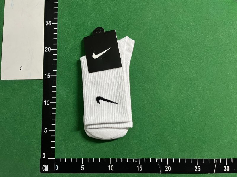 Nike socks ( 18 + styles)