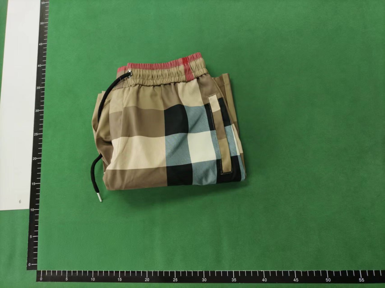 Burberry shorts ( 30 + styles)