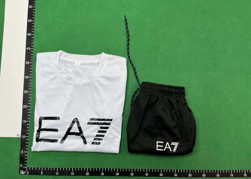  EA7 Short Sleeve Set/t-shirt/shorts