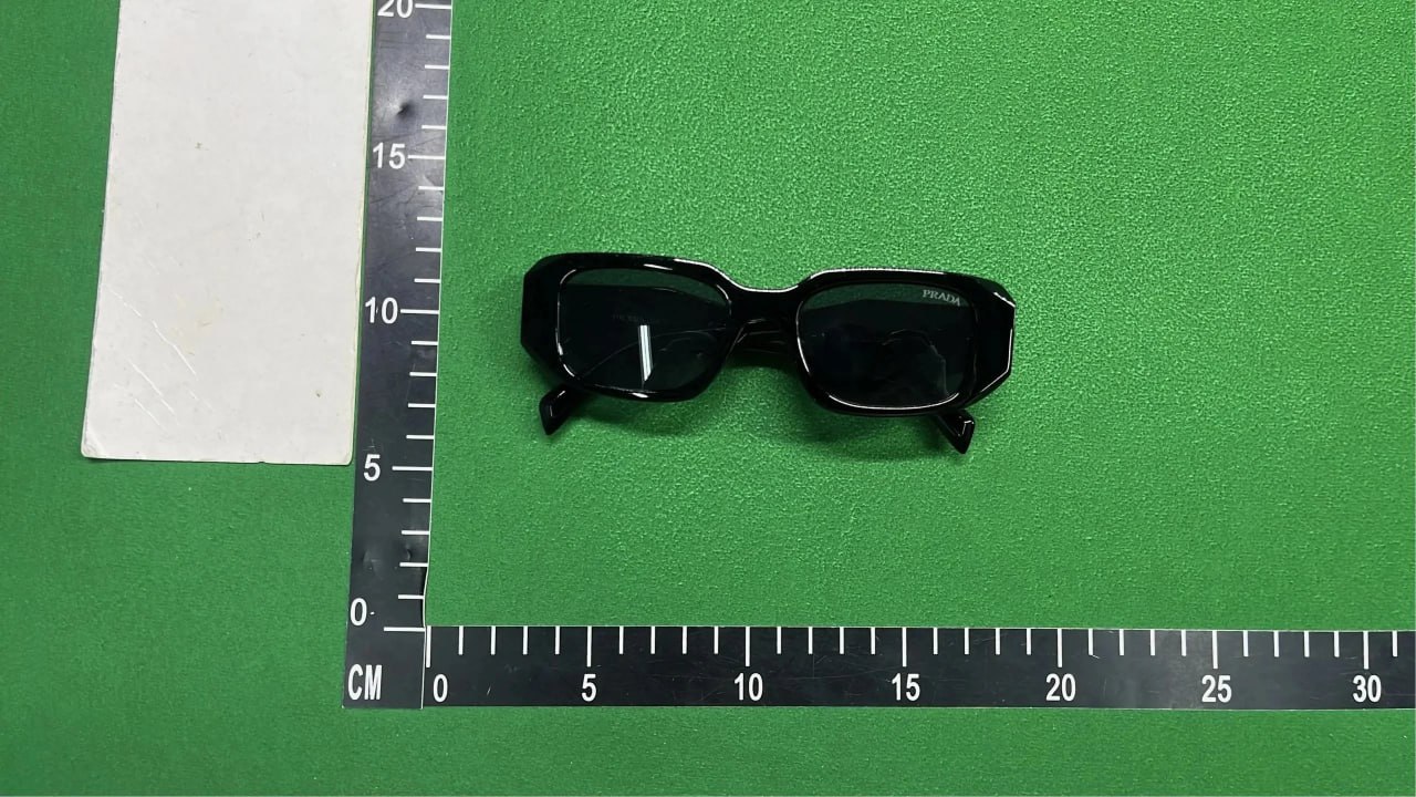  PRADA sunglasses