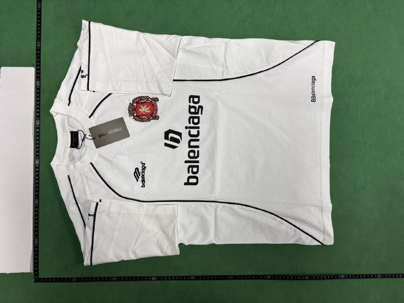  Balenciaga T-SHIRT