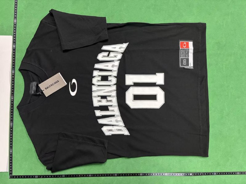  Balenciaga T-SHIRT