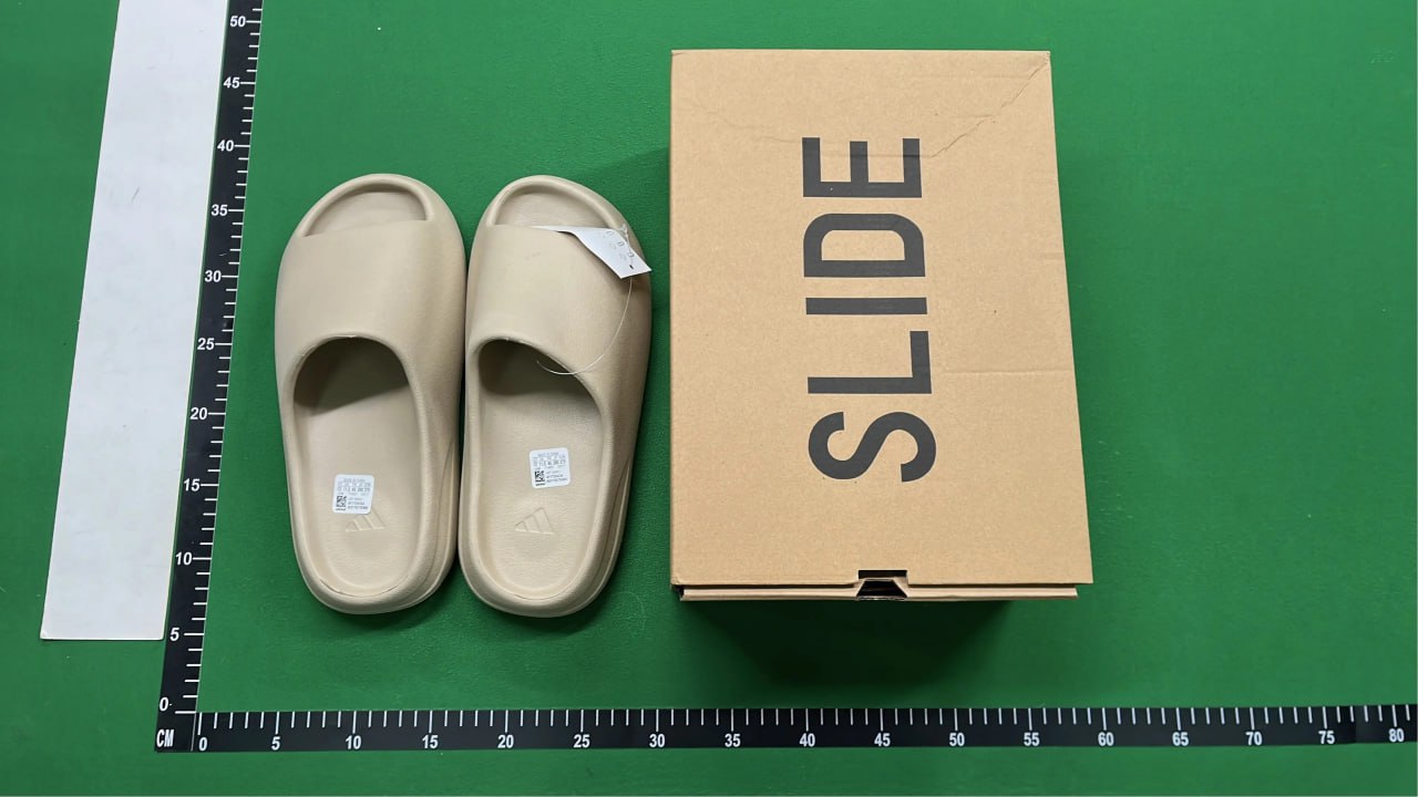  Yeezy Slide  （5+）