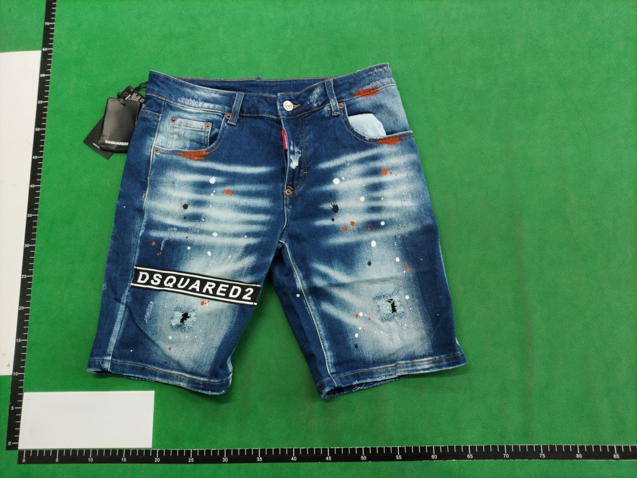 DSQUARED2 shorts  (40 style)