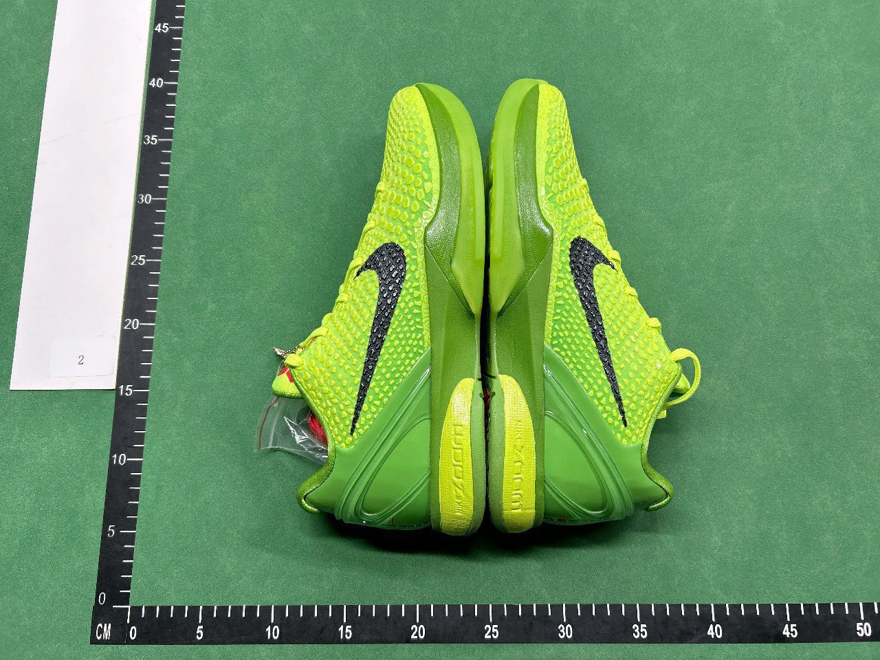   Nike ZOOM KOBE 6
