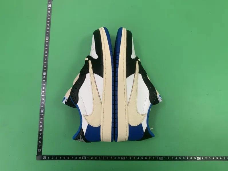 Travis Scott x Air Jordan 1（16style）
